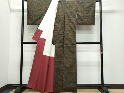 平和屋着物●本場染大島紬　葡萄唐草文　正絹　逸品　CAAZ0805vf