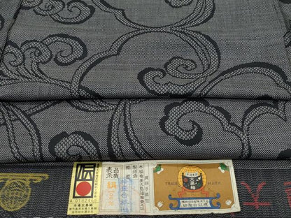 平和屋着物●本場大島紬 9マルキ 唐草文 証紙付き 正絹 逸品 CAAZ0877vf