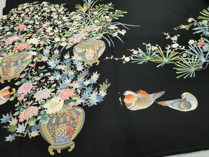 平和屋着物●豪華黒留袖　友禅　作家物　鴛鴦陶器草花文　正絹　逸品　CAAZ0881vf