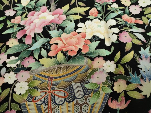 平和屋着物●豪華黒留袖　友禅　作家物　鴛鴦陶器草花文　正絹　逸品　CAAZ0881vf