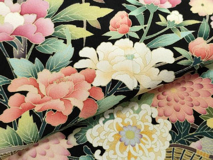 平和屋着物●豪華黒留袖　友禅　作家物　鴛鴦陶器草花文　正絹　逸品　CAAZ0881vf