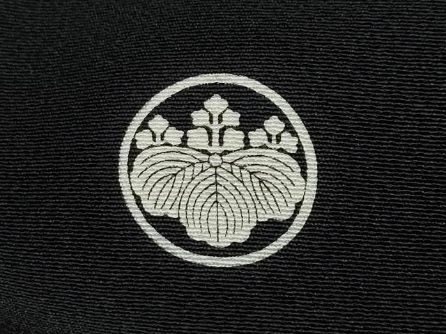 平和屋着物●豪華黒留袖　友禅　作家物　鴛鴦陶器草花文　正絹　逸品　CAAZ0881vf