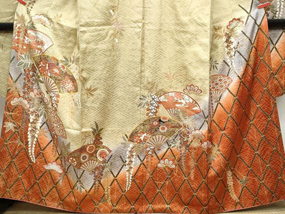 平和屋着物●豪華振袖　駒刺繍　扇面花丸文　金彩　正絹　逸品　CAAZ0901vf