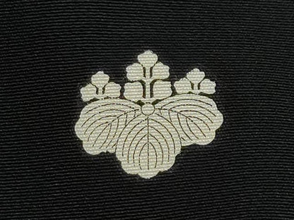 平和屋着物●豪華黒留袖　作家物　駒刺繍　御所車人物文　金彩　正絹　逸品　未使用　CAAZ1034vf