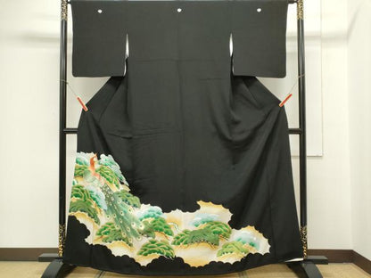 平和屋着物■豪華黒留袖　刺繍　孔雀松文　金彩　正絹　逸品　CAAZ1311ou