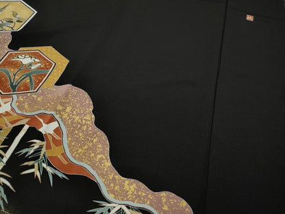 平和屋着物●豪華黒留袖　作家物　駒刺繍　エ霞亀甲草花文　金彩　正絹　逸品　未使用　CAAZ2471ut
