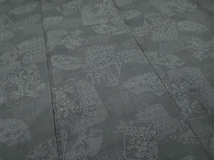 平和屋着物●結城紬　80亀甲　色紙重ね草花文　正絹　逸品　CAAZ2527ut
