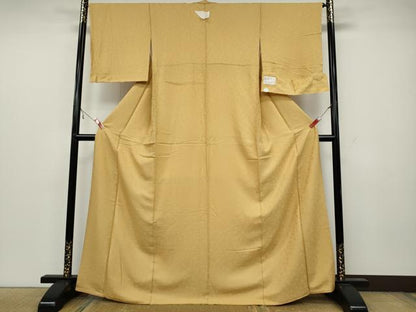 平和屋着物●上質な色無地　堅牢染　正倉菊唐草文様　萱草色　反端付き　正絹　逸品　未使用　CAAZ2529ut