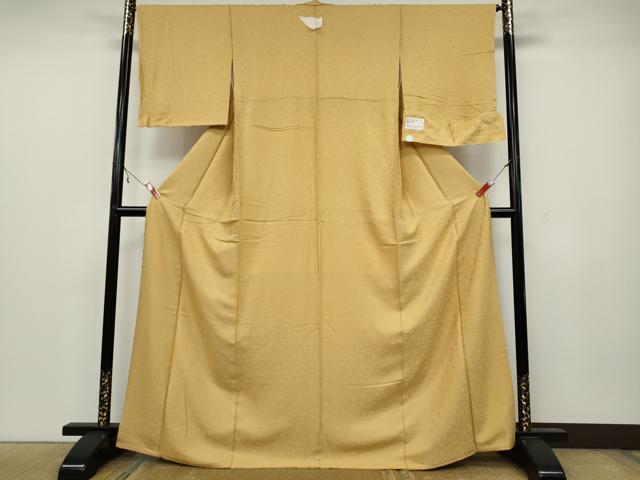 平和屋着物●上質な色無地　堅牢染　正倉菊唐草文様　萱草色　反端付き　正絹　逸品　未使用　CAAZ2529ut