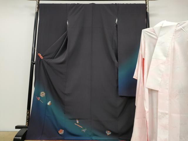 平和屋着物●豪華振袖・長襦袢セット　総刺繍　鞠　簪　ぽっくり下駄　コマ　暈し染め　金糸　正絹　逸品　CAAZ2557ut 平和屋着物○豪華振袖・長襦袢セット 総刺繍 鞠 簪 ぽっくり下駄 コマ 暈