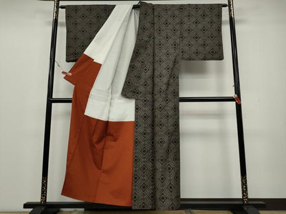 平和屋着物●本場大島紬 龍郷絣 アンサンブル 菱花文 正絹 逸品 CAAZ2658ut