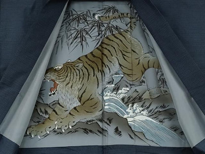 平和屋着物●男性　本場大島紬　アンサンブル　吉祥文　富山織物謹製　証紙付き　正絹　逸品　CAAZ2754ut