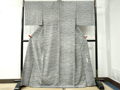 平和屋着物●上質な小紋 作家物 芝草文 たたき染め 黒地 ロング丈 正絹 逸品 CAAZ2834yc