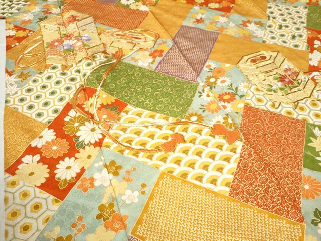 平和屋着物●豪華振袖　駒刺繍　貝桶吉祥草花文　金彩　正絹　逸品　CAAZ2917yc