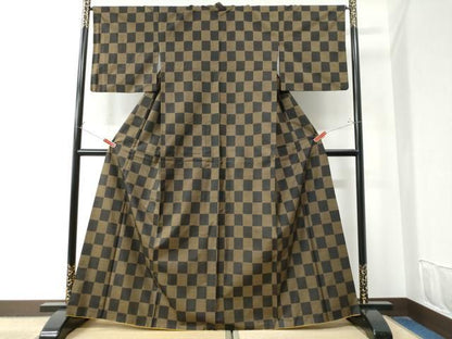 平和屋着物●本場大島紬　9マルキ　市松文様　正絹　逸品　CABE3130yc