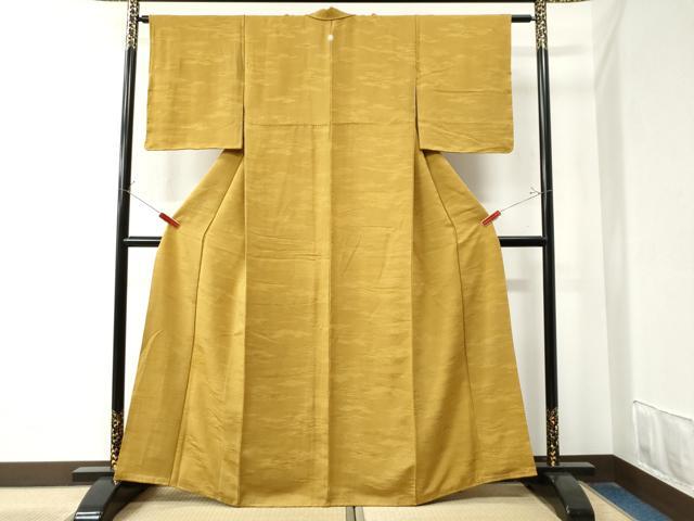 平和屋着物●上質な色無地　霞吉祥地紋　黄唐茶色　正絹　逸品　未使用　CAAZ3144yc