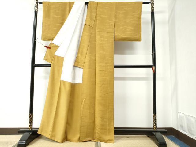 平和屋着物●上質な色無地　霞吉祥地紋　黄唐茶色　正絹　逸品　未使用　CAAZ3144yc