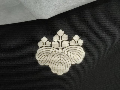 平和屋着物●豪華黒留袖　作家物　草花文　暈し染め　金彩　正絹　逸品　未使用　CABE2857yc