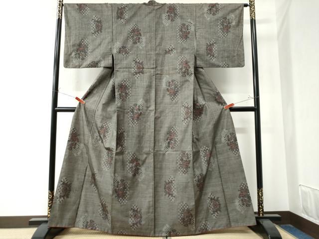 平和屋着物●本場大島紬　9マルキ　吉祥草花文　正絹　逸品　CAAZ3288yc