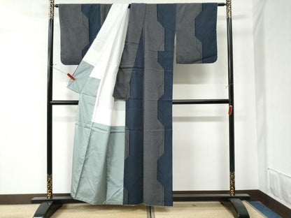 平和屋着物●本塩沢　110亀甲　変わり縞　正絹　逸品　CAAZ3418yc