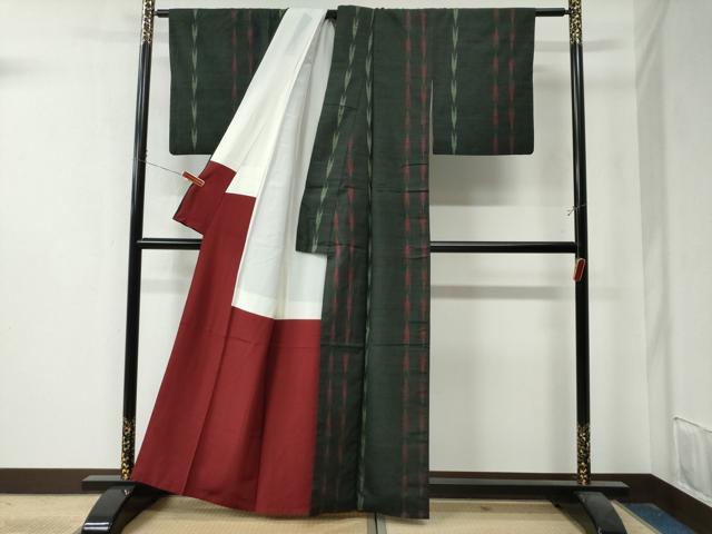 平和屋着物●上質な紬　矢羽文　正絹　逸品　CAAZ3458yc
