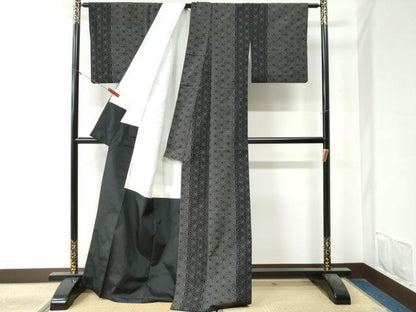 平和屋着物●上質な紬 麻の葉文様 黒地 正絹 逸品 CAAZ3644yc