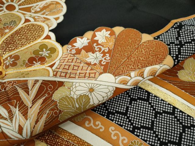 平和屋着物●豪華黒留袖　駒刺繍　吉祥花唐草文　金彩　正絹　逸品　CAAZ3721yc