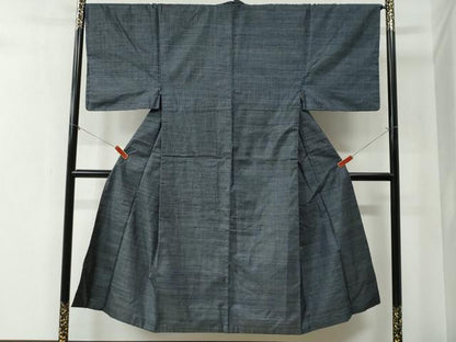 平和屋着物●男性　本場大島紬　80亀甲　総詰め　正絹　逸品　CAAZ3894yc