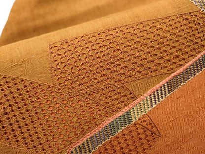 平和屋着物●中国三大刺繍　スワトウ刺繍　総刺繍　九寸名古屋帯　紬地　幾何学文様　正絹　逸品　CAAZ4350hy