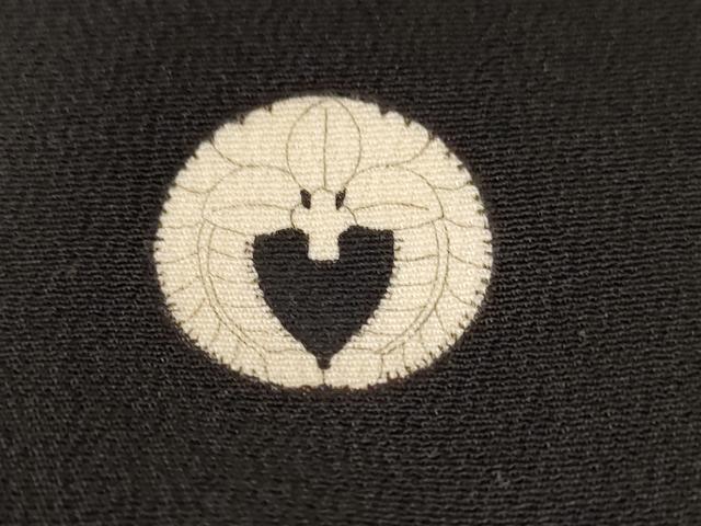 平和屋着物■豪華黒留袖　駒刺繍　孔雀花文　金彩　正絹　逸品　CAAZ5924ev