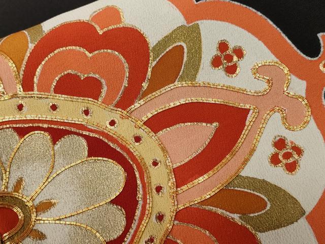 平和屋着物■豪華黒留袖　駒刺繍　孔雀花文　金彩　正絹　逸品　CAAZ5924ev