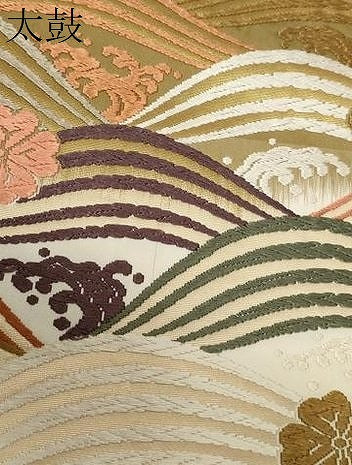 平和屋着物●六通柄袋帯　唐織　立波舞花文　金糸　正絹　逸品　CAAZ6449dy