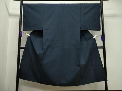 平和屋着物●男性　紬　濃紺地　正絹　逸品　CAAZ6497dy