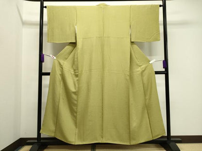 平和屋着物●上質な色無地　舞花地紋　青朽葉色　正絹　逸品　CAAZ6521dy