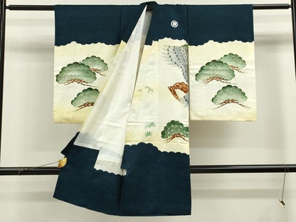 平和屋着物[]お宮参り　男の子　祝着　産着　初着　のしめ　刺繍　鷹　兜松文　金彩　逸品　CAAZ6970ze