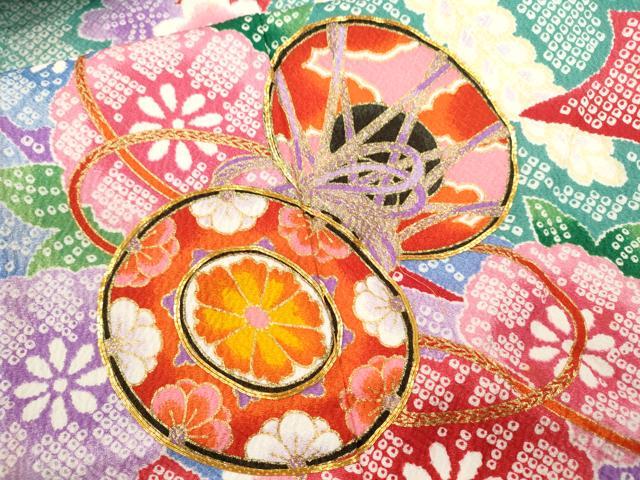 平和屋着物[]七五三　女の子　７歳　祝着　四つ身　駒刺繍　鼓草花鹿の子文　金彩　CAAZ6991ze