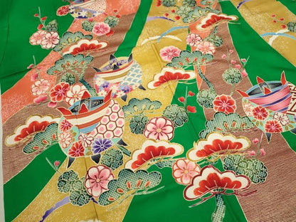 平和屋着物[]七五三　女の子　７歳　祝着　四つ身　松竹梅糸車吉祥花文　たたき染め　金彩　逸品　CAAZ7018ze