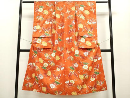 平和屋着物∵女の子　十三参り　子供　祝着　舞蝶笹梅文　金彩　逸品　CAAZ7021ze