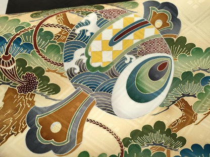 平和屋着物[]お宮参り　男の子　祝着　産着　初着　のしめ　鷹　絵巻吉祥梅松文　逸品　CAAZ7063ze