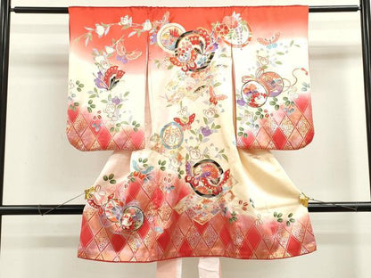 平和屋着物[]お宮参り　女の子　祝着　産着　初着　のしめ　鴛鴦舞蝶吉祥花文　暈し染め　金銀彩　逸品　CAAZ7069ze