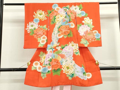平和屋着物[]お宮参り　女の子　祝着　産着　初着　のしめ　駒刺繍　孔雀草花文　金彩　逸品　CAAZ7072ze