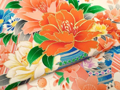 平和屋着物[]お宮参り　女の子　祝着　産着　初着　のしめ　駒刺繍　陶器花文　金彩　逸品　CAAZ7112ze