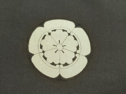 平和屋着物[]中国三大刺繍　相良刺繍　お宮参り　男の子　祝着　産着　初着　のしめ　飛鶴立波吉祥松文　金銀彩　逸品　CAAZ7113ze