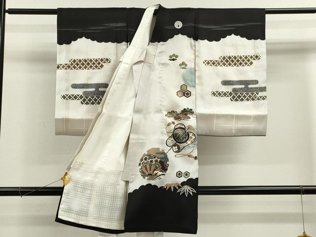 平和屋着物[]お宮参り　男の子　祝着　産着　初着　のしめ　鷹　兜　吉祥笠松文　暈し染め　金彩　逸品　CAAZ7127ze