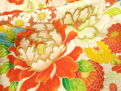 平和屋着物[]お宮参り　女の子　祝着　産着　初着　のしめ　駒刺繍　折り鶴　片輪車花文　金彩　逸品　CAAZ7128ze
