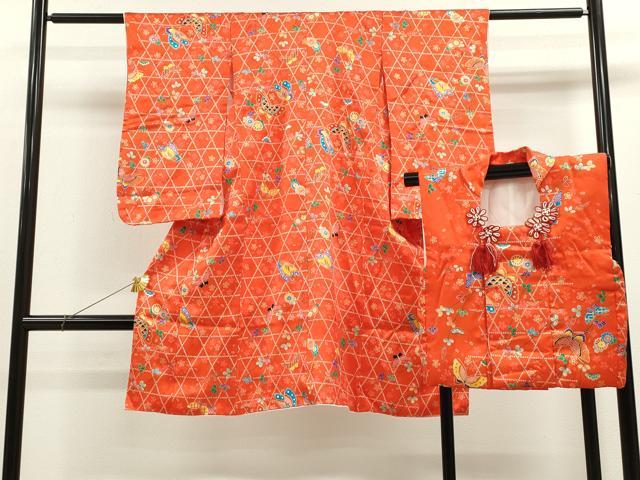 平和屋着物[]七五三　女の子　３歳　祝着　三つ身　被布セット　 網目舞蝶草花文　金彩　逸品　CAAZ7135ze