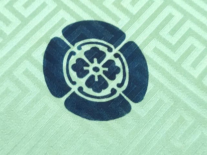 平和屋着物[]お宮参り　男の子　祝着　産着　初着　のしめ　駒刺繍　鷹　松竹梅扇面吉祥文　暈し染め　金彩　逸品　CAAZ7145ze