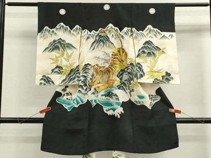 平和屋着物[]お宮参り　男の子　祝着　産着　初着　のしめ　刺繍　虎　立波笹文　金彩　逸品　CAAZ7162ze