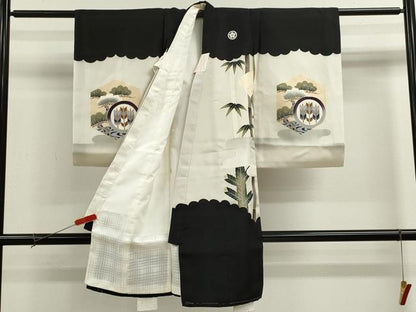 平和屋着物[]お宮参り　男の子　祝着　産着　初着　のしめ　龍　兜　鎧脅し笠松文　金彩　逸品　CAAZ7188ze