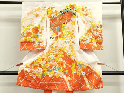 平和屋着物[]お宮参り　女の子　祝着　産着　初着　のしめ　刺繍　御所車草花文　金彩　洗える着物　CAAZ7200ze